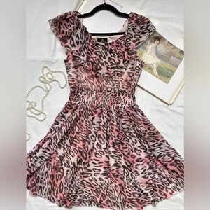 3/50$Pink Leopard Print Midi Dress